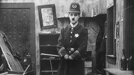 Charlot policeman 1917