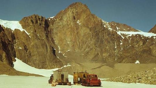 Pôle Sud 1989 : Les Chercheurs est-allemands et la chute du mur