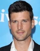 Image Parker Young